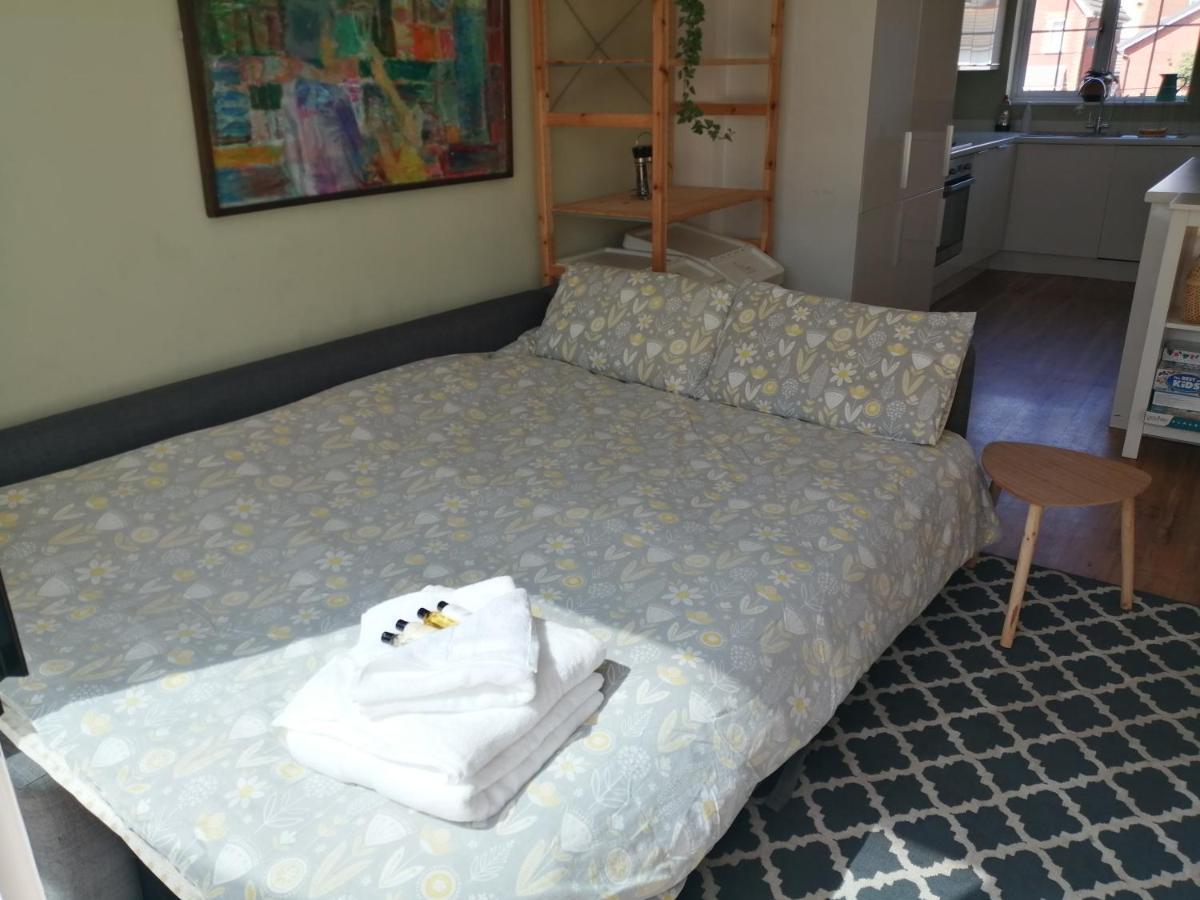 בארי Spacious Townhouse With Sea Views Near Cardiff מראה חיצוני תמונה